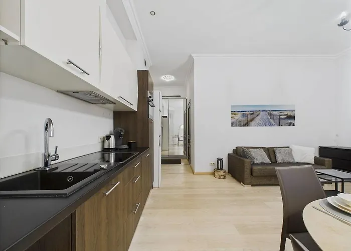 1br In A Renovated Historic Building Dzīvoklis *