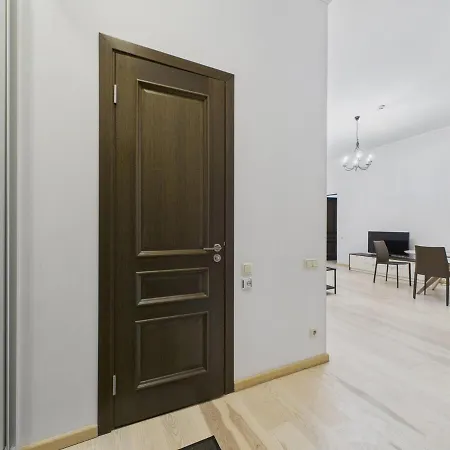 1br In A Renovated Historic Building