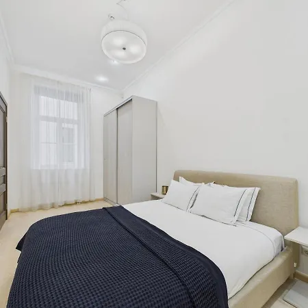 1br In A Renovated Historic Building * Riga
